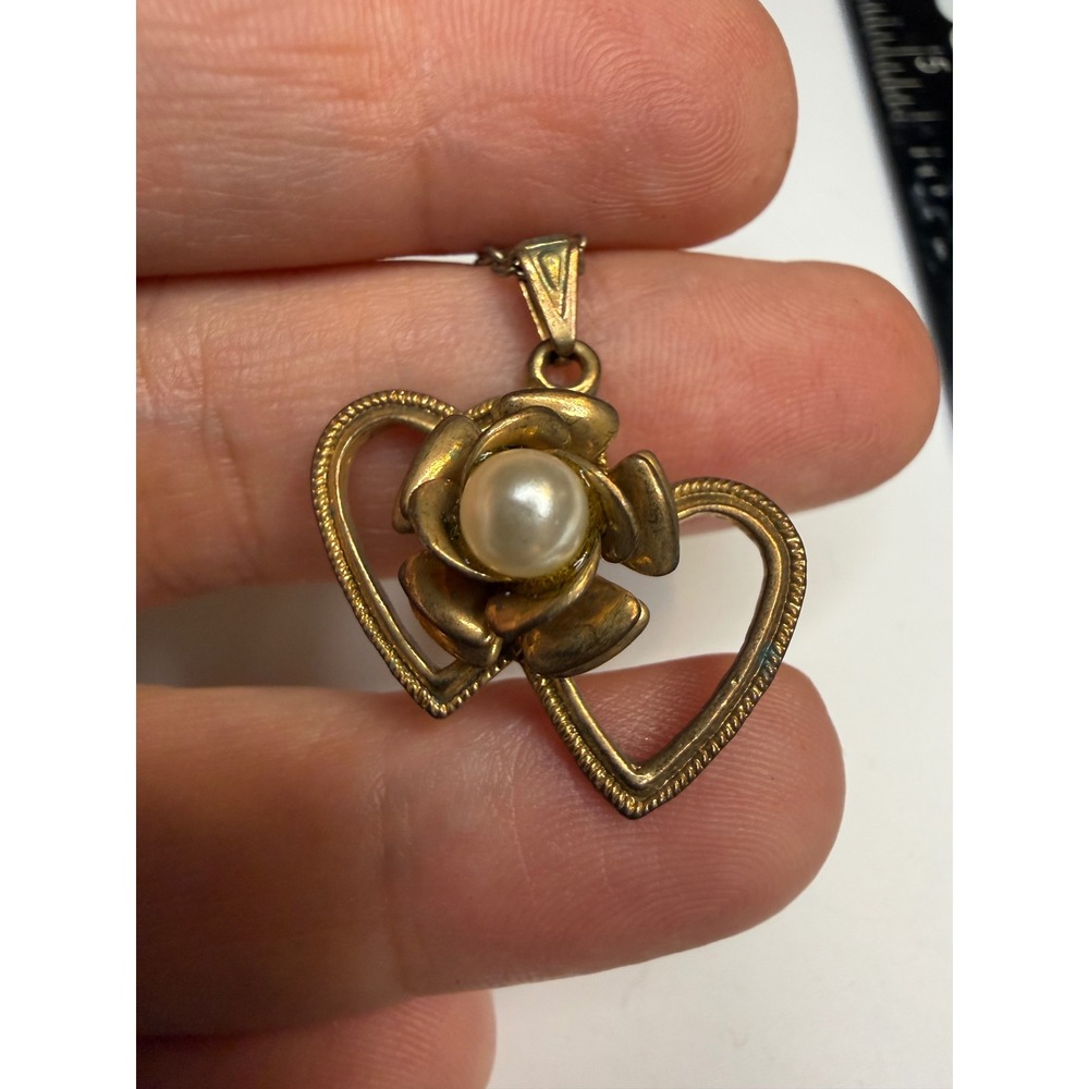 Gold Tone Double Heart Rose Faux Pearl Pendant Necklace Mixed Metal 15 Inch